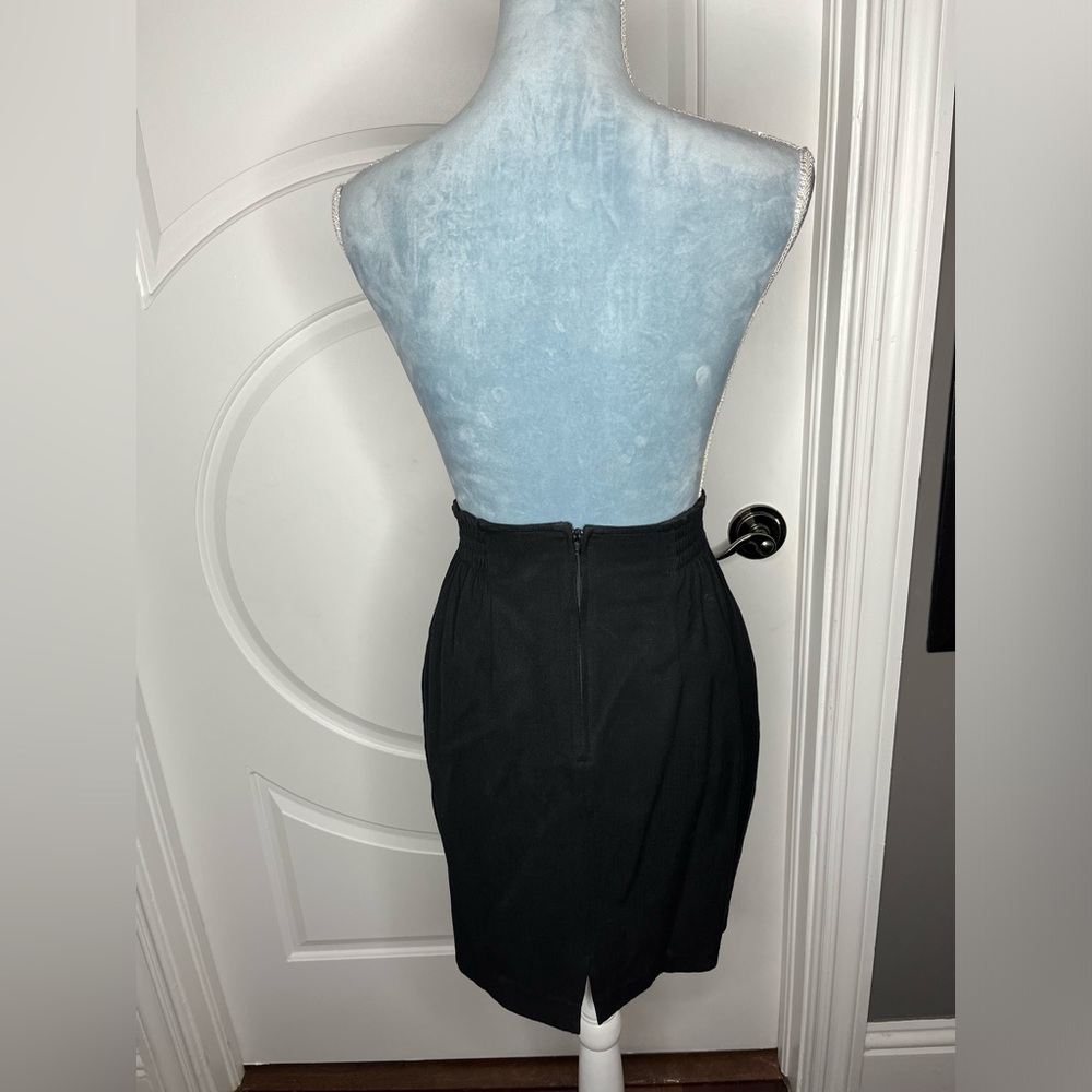 Cache Skirt - Picture 5 of 6